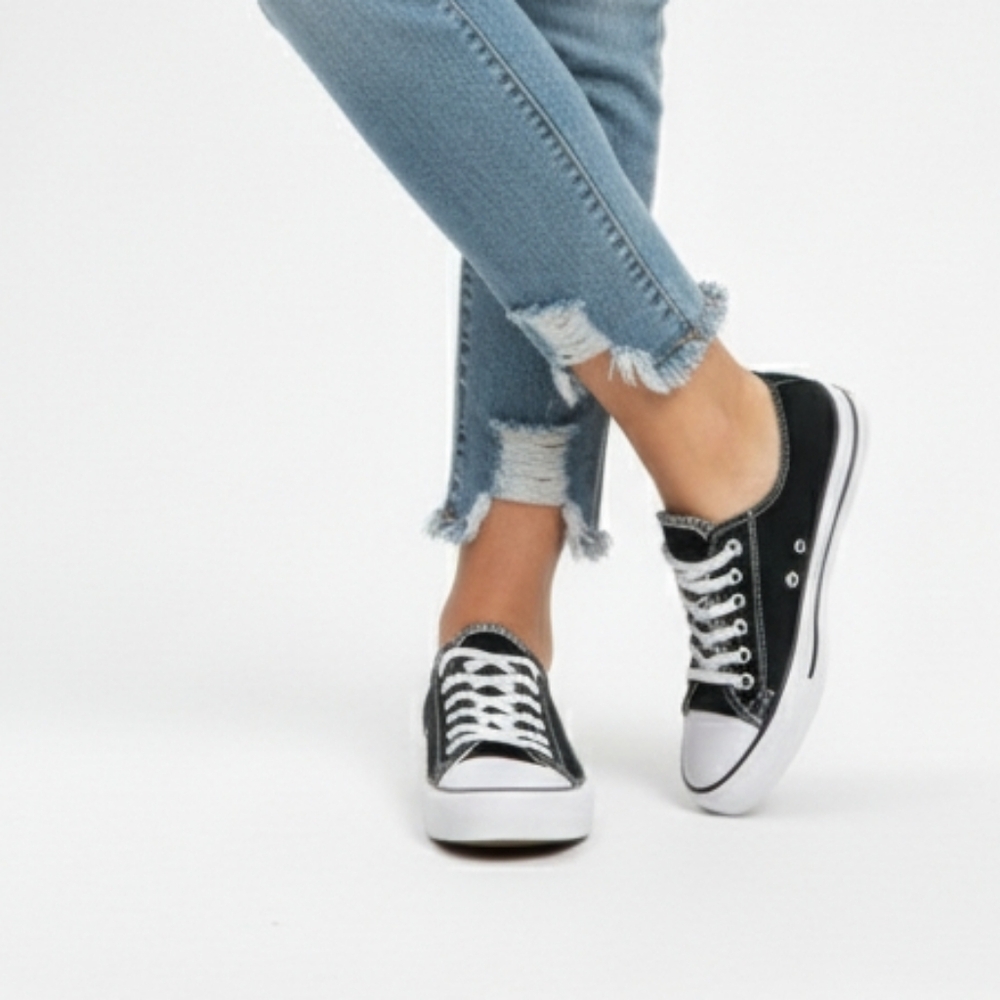 Josiny Black Canvas Lace-Up Low Top Sneakers Size 11 NWT
